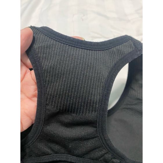 สปอร์ตบราสีดำ Under Armour ไซส์ M   USED รูปที่ 7