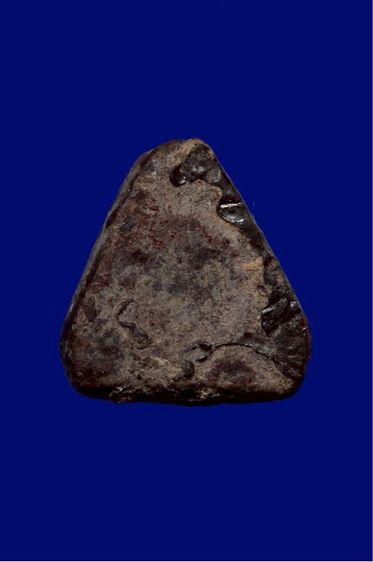 พระปิดตาเนื้อผง รูปที่ 2