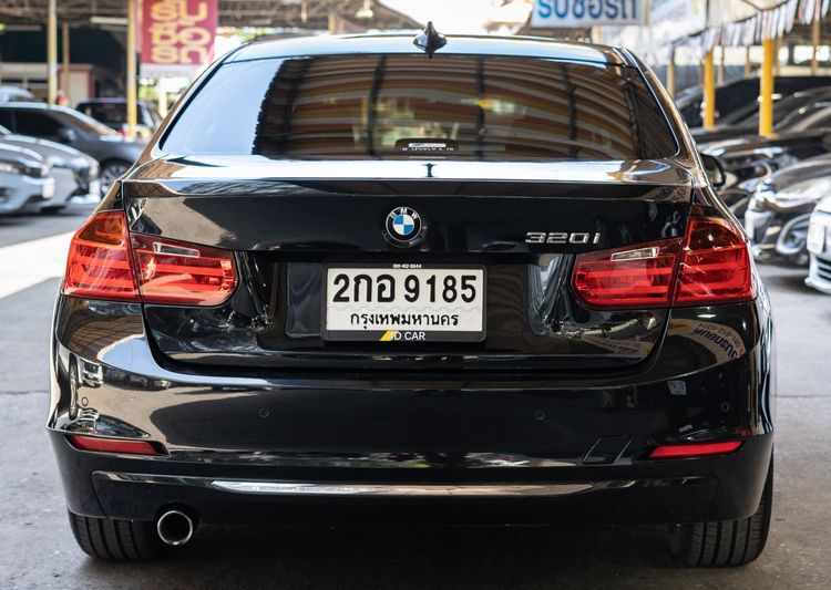 BMW Series 3 2014 320i Sedan เบนซิน ไม่ติดแก๊ส เกียร์อัตโนมัติ ดำ รูปที่ 4