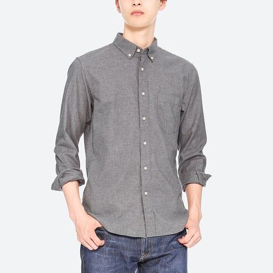 M อื่นๆ เสื้อเชิ้ตแขนยาวสีเทา แบรนด์ Uniqlo‼️