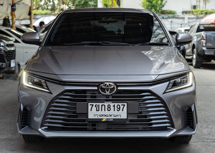 รถ Toyota Yaris ATIV 1.2 Premium Luxury สี เทา