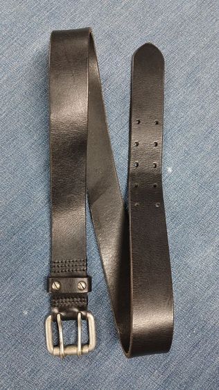 เข็มขัดหนังแท้ ESPRIT
เอว 34 ถึง 38 กว้าง 1.4 
ยาวรวมหัว 43.7 หนังหนาสวย
สภาพหล่อ มีรอยตามใช้ รูปที่ 7