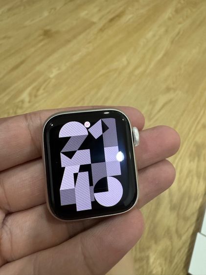 ชมพู Apple Watch SE3 40mm สี starlight GPS ML สภาพนางฟ้า แบต100 ไม่มีรอยใดๆ 