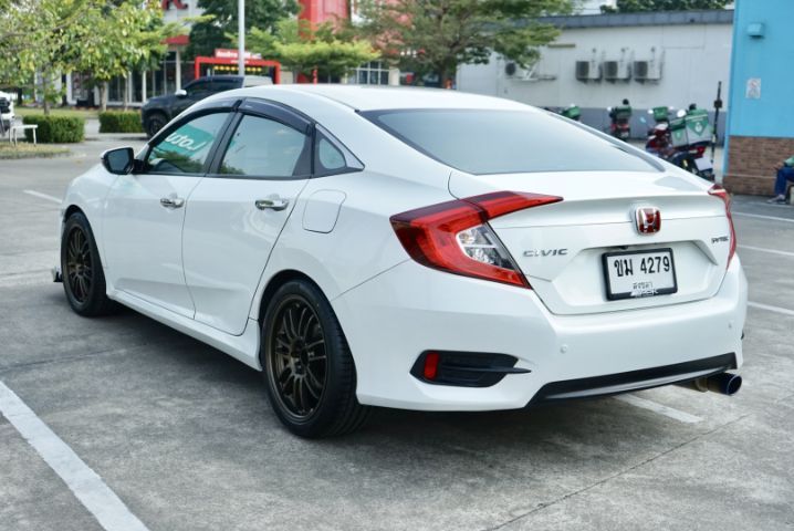 Honda Civic 2017 1.8 EL i-VTEC Sedan เบนซิน ไม่ติดแก๊ส เกียร์อัตโนมัติ ขาว รูปที่ 3