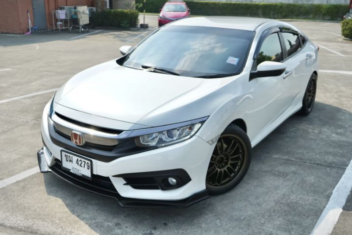 Honda Civic 2017 1.8 EL i-VTEC Sedan เบนซิน ไม่ติดแก๊ส เกียร์อัตโนมัติ ขาว