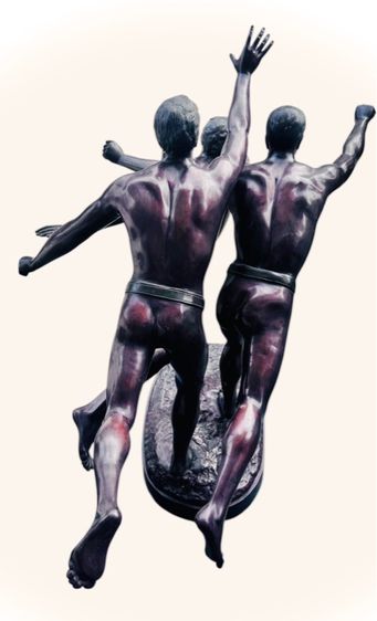  bronze brass sculpture of 3 running athletes TO THE GOAL BOUCHER Alfred นักกีฬา 3 คนกำลังวิ่งเข้าสู่ประตูชัย รูปที่ 6