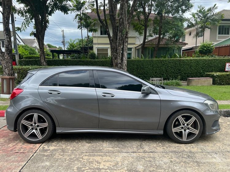 Mercedes-Benz A-Class 2013 A250 Sedan เบนซิน เกียร์อัตโนมัติ เทา รูปที่ 2