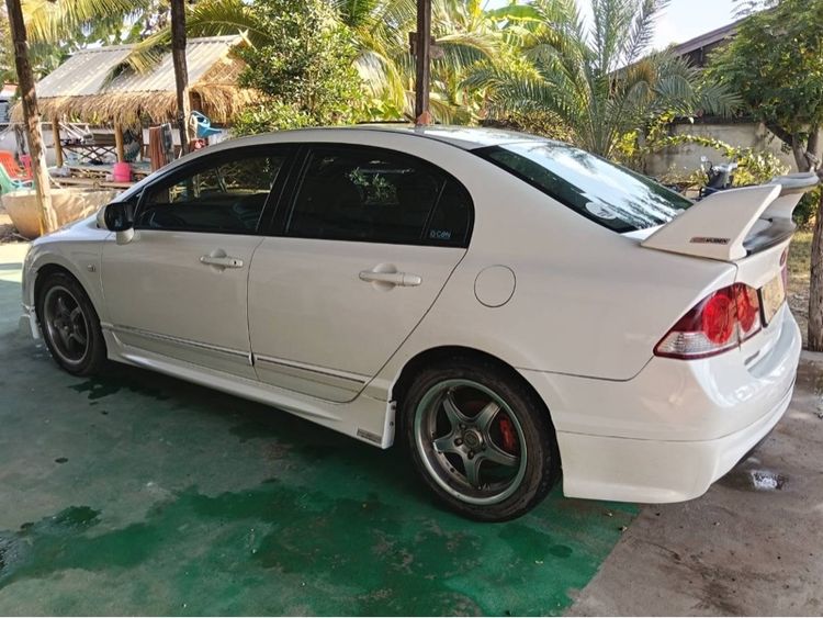 Honda Civic 2006 1.8 E i-VTEC Sedan เบนซิน ไม่ติดแก๊ส เกียร์ธรรมดา ขาว รูปที่ 3