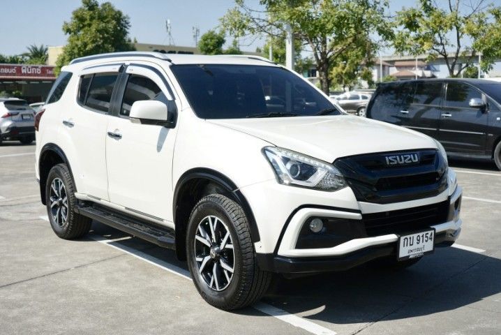 Isuzu MU-X 2020 3.0 The Onyx Utility-car ดีเซล ไม่ติดแก๊ส เกียร์อัตโนมัติ ขาว รูปที่ 4