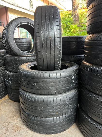 ยาง Bridgestone Alanza001 215 60 17 เส้น 600 บาท 