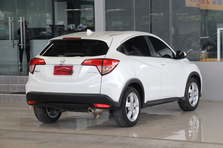 Honda HR-V 2016 1.8 E Utility-car เบนซิน ไม่ติดแก๊ส เกียร์อัตโนมัติ ขาว รูปที่ 2