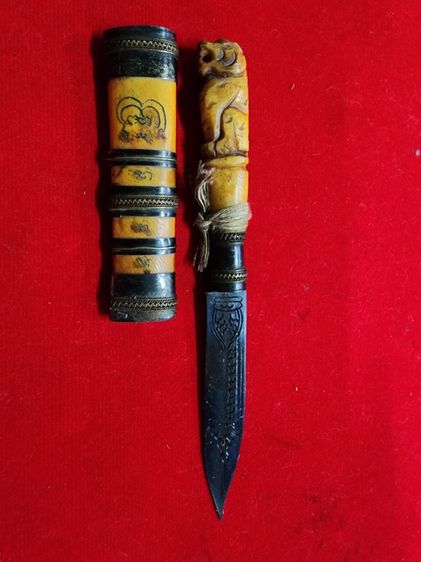 มีดหมอหลวงพ่อเดิม ด้ามแกะเสือโคลง พ.ศ.2470 ขนาด5.2นิ้ว รูปที่ 16