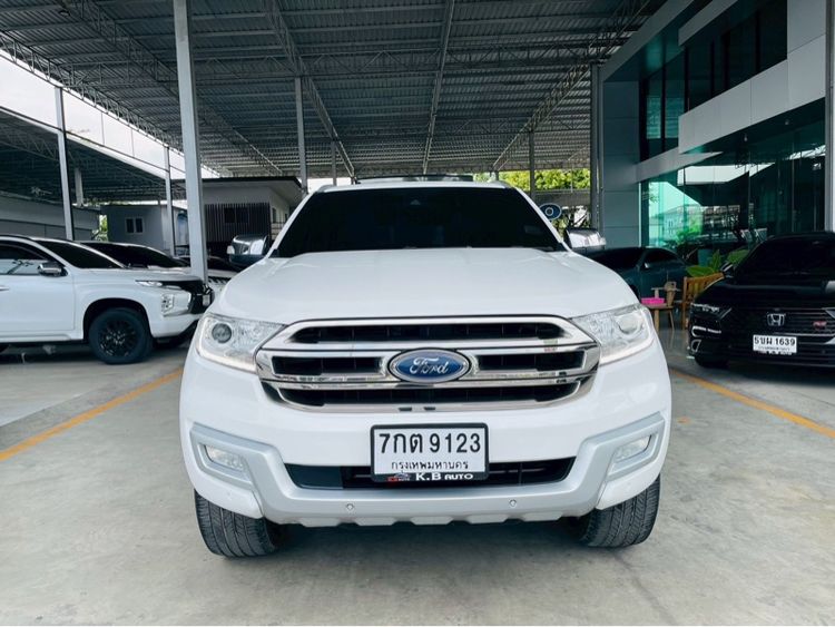 Ford Everest 2018 2.2 Titanium Plus Utility-car ดีเซล ไม่ติดแก๊ส เกียร์อัตโนมัติ ขาว รูปที่ 2