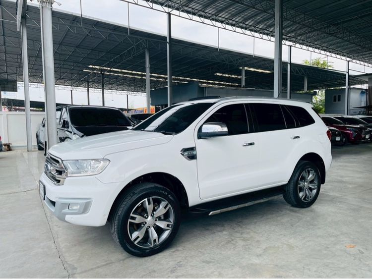 Ford Everest 2018 2.2 Titanium Plus Utility-car ดีเซล ไม่ติดแก๊ส เกียร์อัตโนมัติ ขาว รูปที่ 3