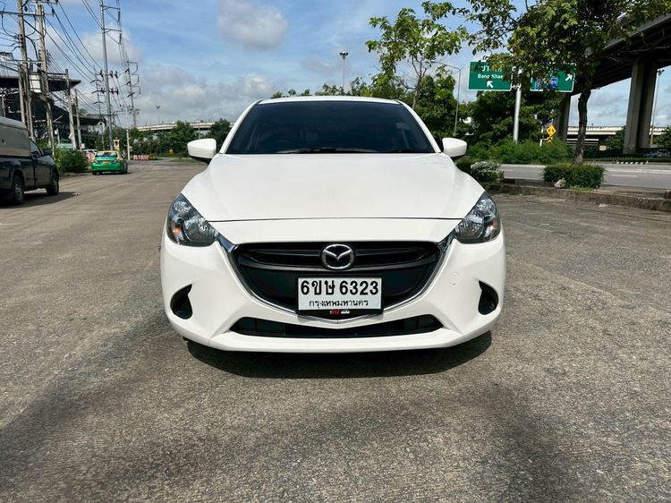 Mazda Mazda 2 2016 1.3 Standard Sedan เบนซิน ไม่ติดแก๊ส เกียร์อัตโนมัติ ขาว รูปที่ 3