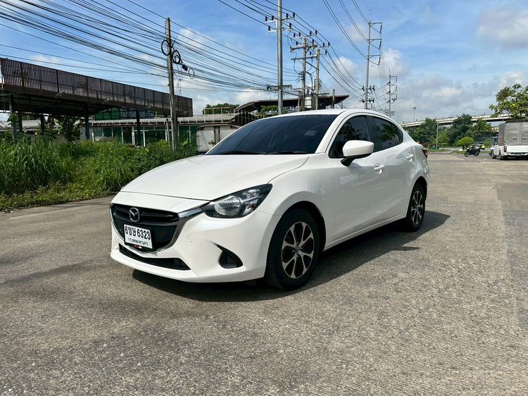 รถ Mazda Mazda 2 1.3 Standard สี ขาว