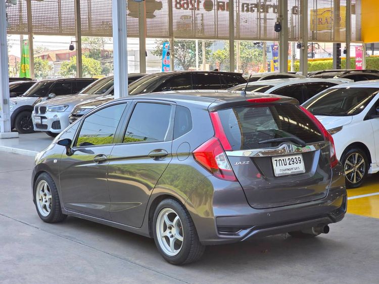 Honda Jazz 2018 1.5 V Sedan เบนซิน ไม่ติดแก๊ส เกียร์อัตโนมัติ เทา รูปที่ 4