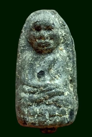 พระหลวงปู่ทวดเนื้อผงว่านเก่า