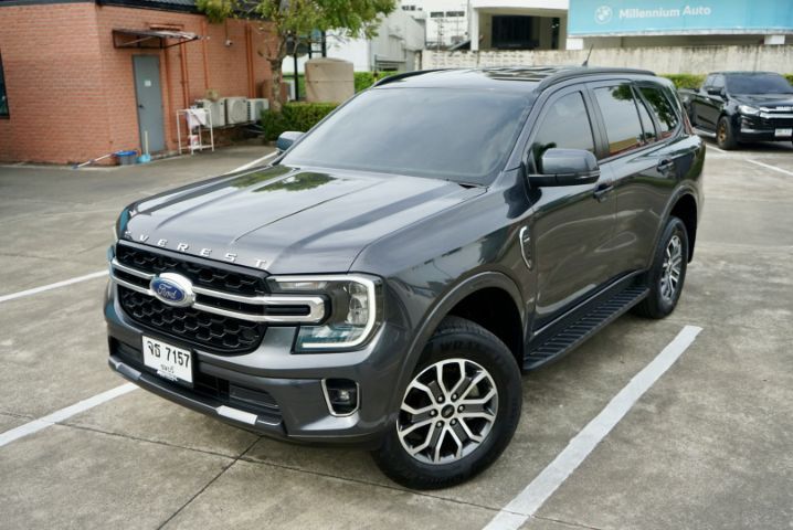 รถ Ford Everest 2.0 Turbo Trend สี เทา