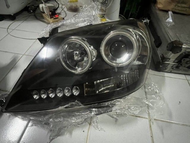 ไฟหน้า fortuner