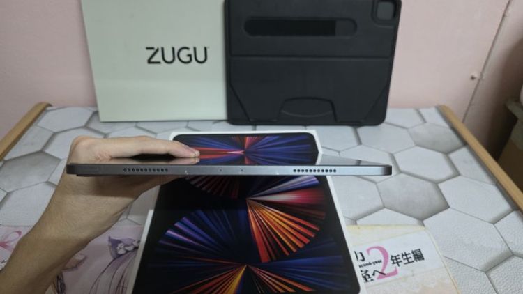 iPad Pro M1 ( 2021 ) 12.9 นิ้ว ( Wi-Fi ) ความจุ 128GB สี Space Grey พร้อม Zugu Case สีดำ รูปที่ 12