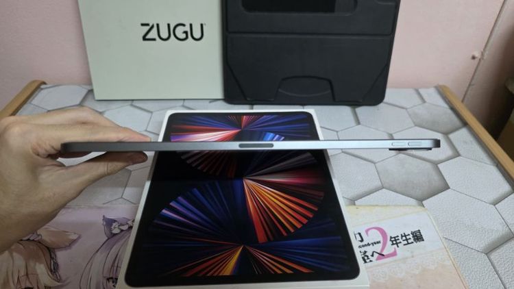 iPad Pro M1 ( 2021 ) 12.9 นิ้ว ( Wi-Fi ) ความจุ 128GB สี Space Grey พร้อม Zugu Case สีดำ รูปที่ 11