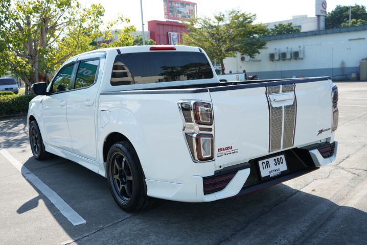Isuzu D-MAX 2023 1.9 X-Series Speed Pickup ดีเซล ไม่ติดแก๊ส เกียร์ธรรมดา ขาว รูปที่ 4