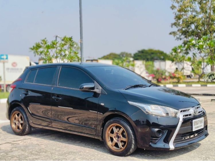 Toyota Yaris 2016 1.2 E Sedan เบนซิน ไม่ติดแก๊ส เกียร์อัตโนมัติ ดำ รูปที่ 4
