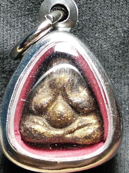 พระปิดตาองค์จิ๋วครับ รูปที่ 2