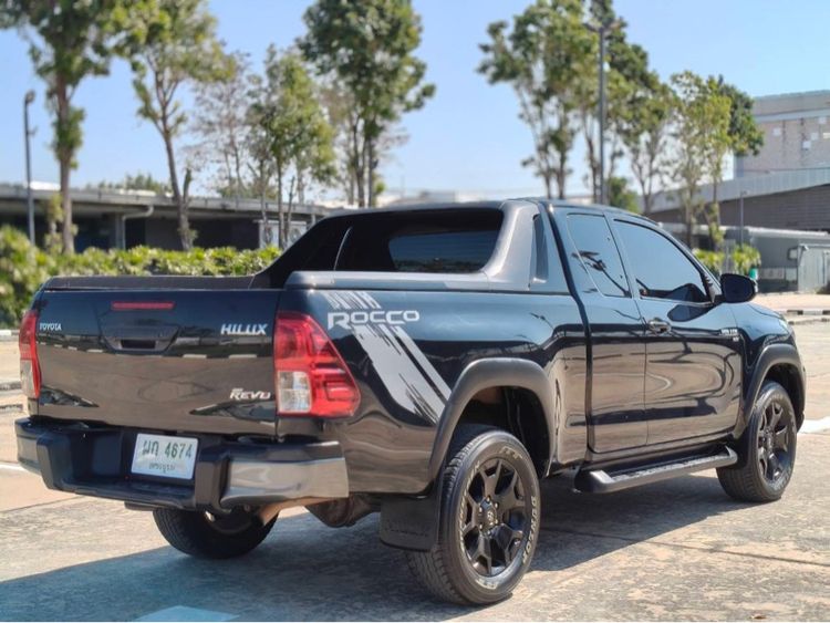 Toyota Hilux Revo 2018 2.8 Prerunner G Rocco Pickup ดีเซล ไม่ติดแก๊ส เกียร์ธรรมดา ดำ รูปที่ 4