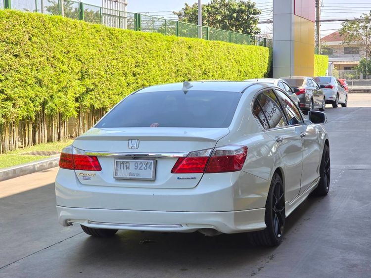 Honda Accord 2014 2.0 Hybrid Sedan ไฮบริด ไม่ติดแก๊ส เกียร์อัตโนมัติ ขาว รูปที่ 4