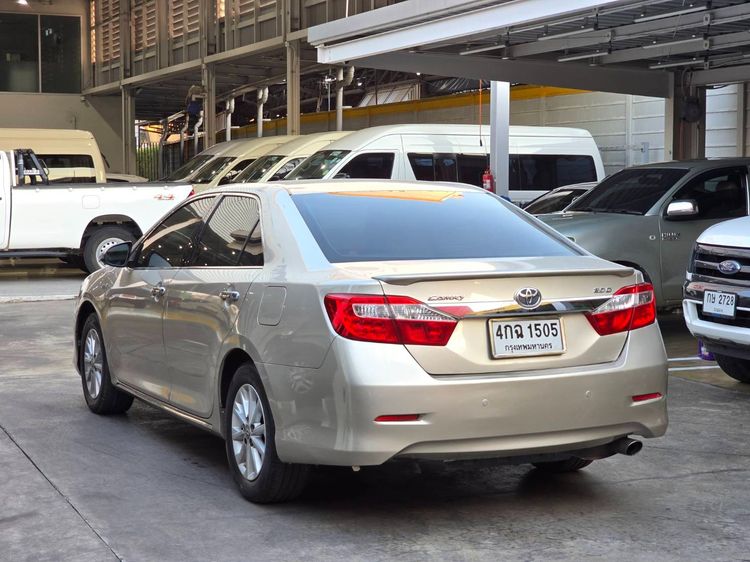 Toyota Camry 2014 2.0 G Sedan เบนซิน ไม่ติดแก๊ส เกียร์อัตโนมัติ บรอนซ์ทอง รูปที่ 4
