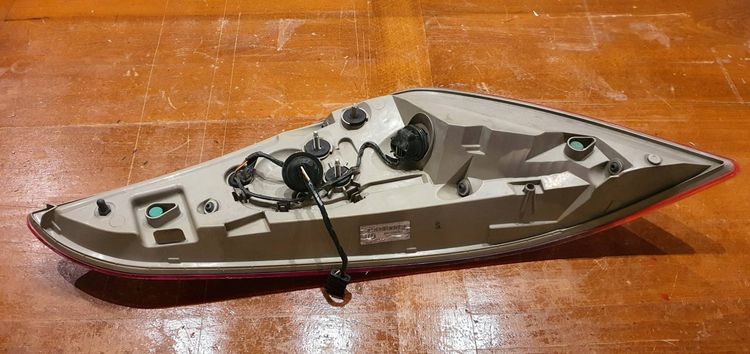 ไฟท้ายด้านซ้ายของ Peugeot RCZ รูปที่ 3