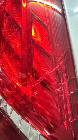 ไฟท้ายด้านซ้ายของ Peugeot RCZ รูปที่ 7