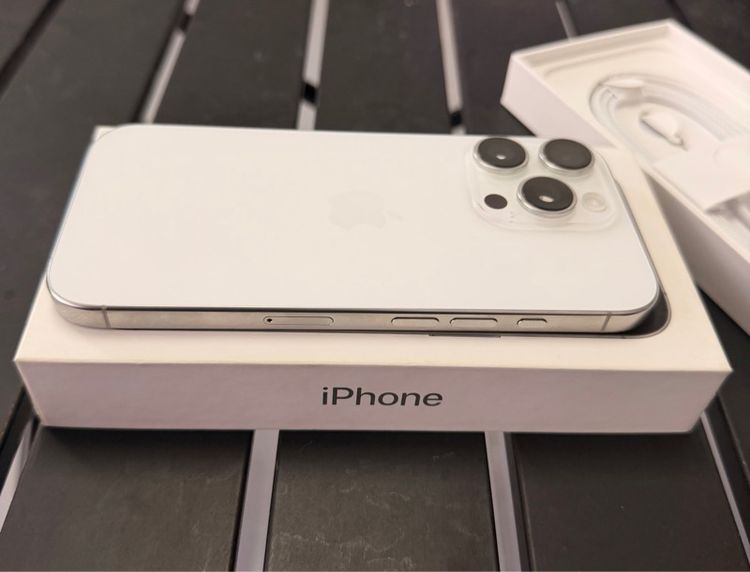 iPhone 16Pro 256gb. สี White titanium 27,000 บาท (เครื่องศูนย์ไทย) รูปที่ 6