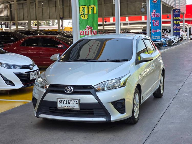 Toyota Yaris 2017 1.2 J Sedan เบนซิน ไม่ติดแก๊ส เกียร์อัตโนมัติ บรอนซ์เงิน รูปที่ 3