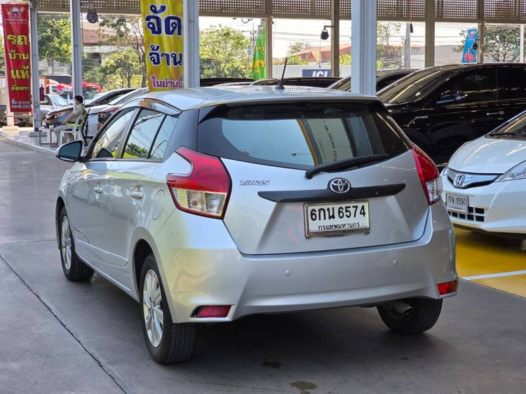 Toyota Yaris 2017 1.2 J Sedan เบนซิน ไม่ติดแก๊ส เกียร์อัตโนมัติ บรอนซ์เงิน รูปที่ 4