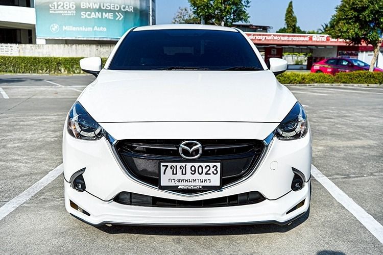 Mazda Mazda 2 2020 1.3 High Connect Sedan เบนซิน ไม่ติดแก๊ส เกียร์อัตโนมัติ ขาว รูปที่ 4