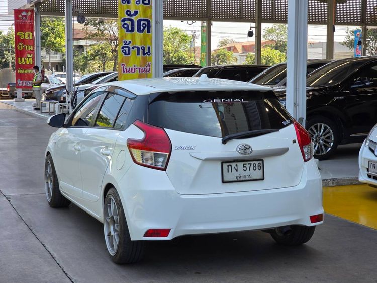 Toyota Yaris 2014 1.2 E Sedan เบนซิน LPG เกียร์อัตโนมัติ ขาว รูปที่ 4
