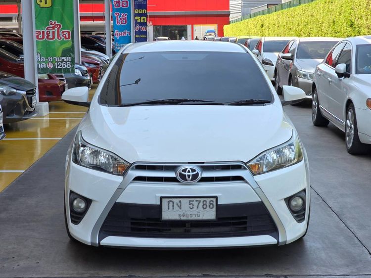 Toyota Yaris 2014 1.2 E Sedan เบนซิน LPG เกียร์อัตโนมัติ ขาว รูปที่ 2