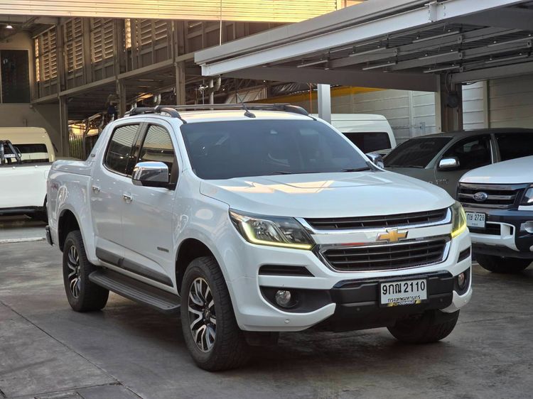 รถ Chevrolet Colorado 2.5 High Country สี ขาว