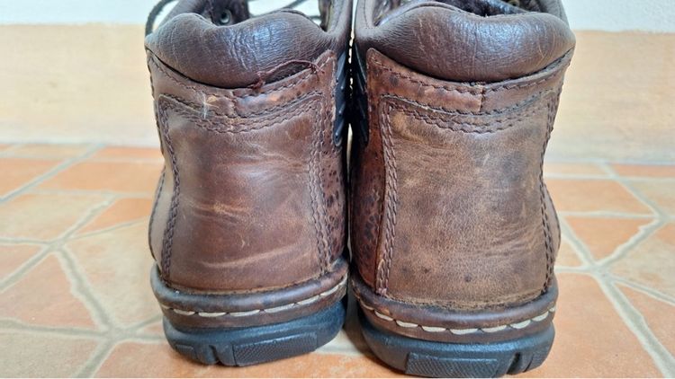 รองเท้าหนังแท้หุ้มข้อเทวินทร์ รูปที่ 6