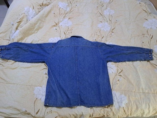 เสื้อยีนส์วินเทจ
