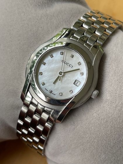 GUCCI Round face Watches Diamond 5500L Swiss Quartz Women's Watch  รูปที่ 2