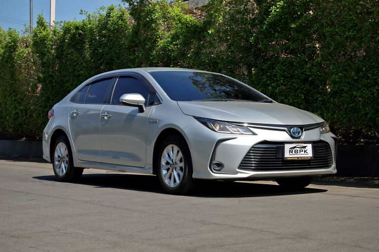 Toyota Altis 2021 1.8 Hybrid Entry Sedan ไฮบริด ไม่ติดแก๊ส เกียร์อัตโนมัติ เทา รูปที่ 4