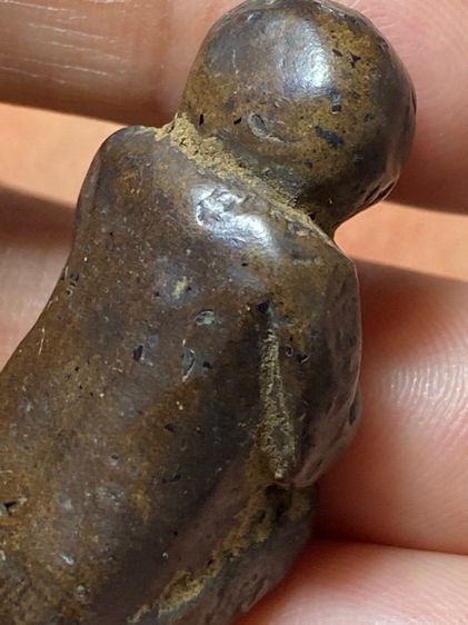 พระปิดตานั่งยองหลวงปู่แก้ว รูปที่ 10