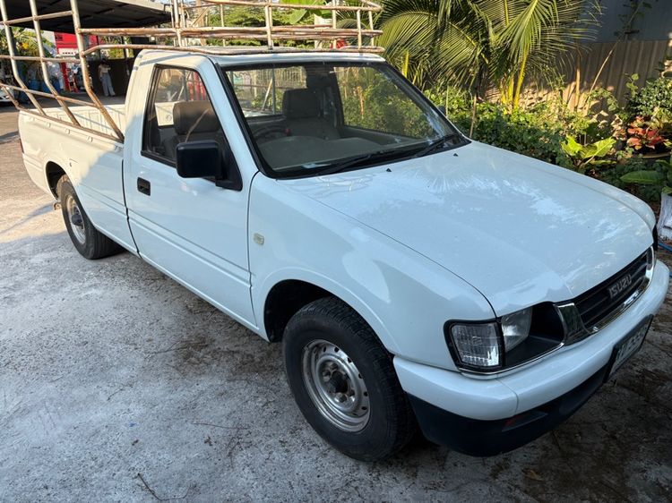 รถ Isuzu Dragon Eye 2.5 สี ขาว
