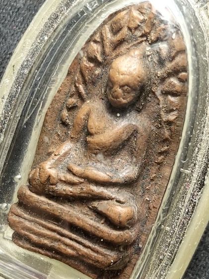 พระรอดลำพูนพิมพ์ใหญ่ครับ รูปที่ 9