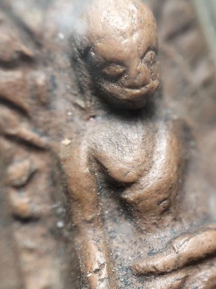 พระรอดลำพูนพิมพ์ใหญ่ครับ รูปที่ 4