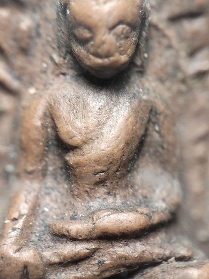 พระรอดลำพูนพิมพ์ใหญ่ครับ รูปที่ 15